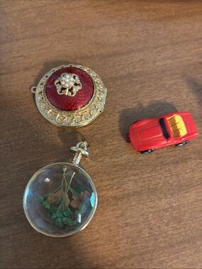 Bundle If Tiny Trinkets - Gold Tone Decorative Locket with Red Enamel Center